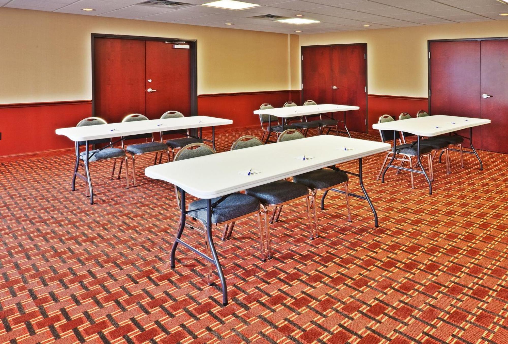 Holiday Inn Express & Suites Perry By Ihg Kültér fotó
